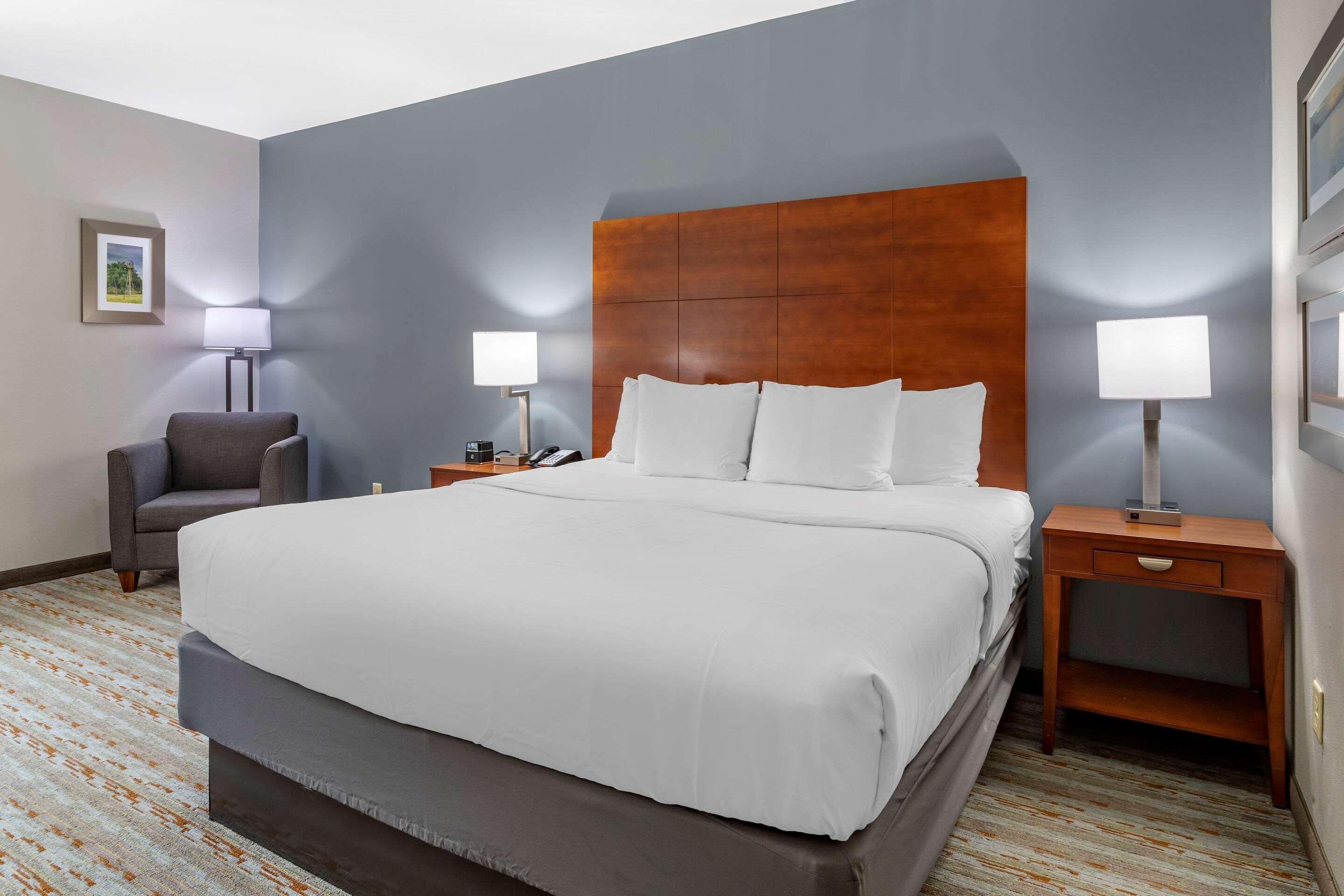 Comfort Inn & Suites Cleveland Esterno foto