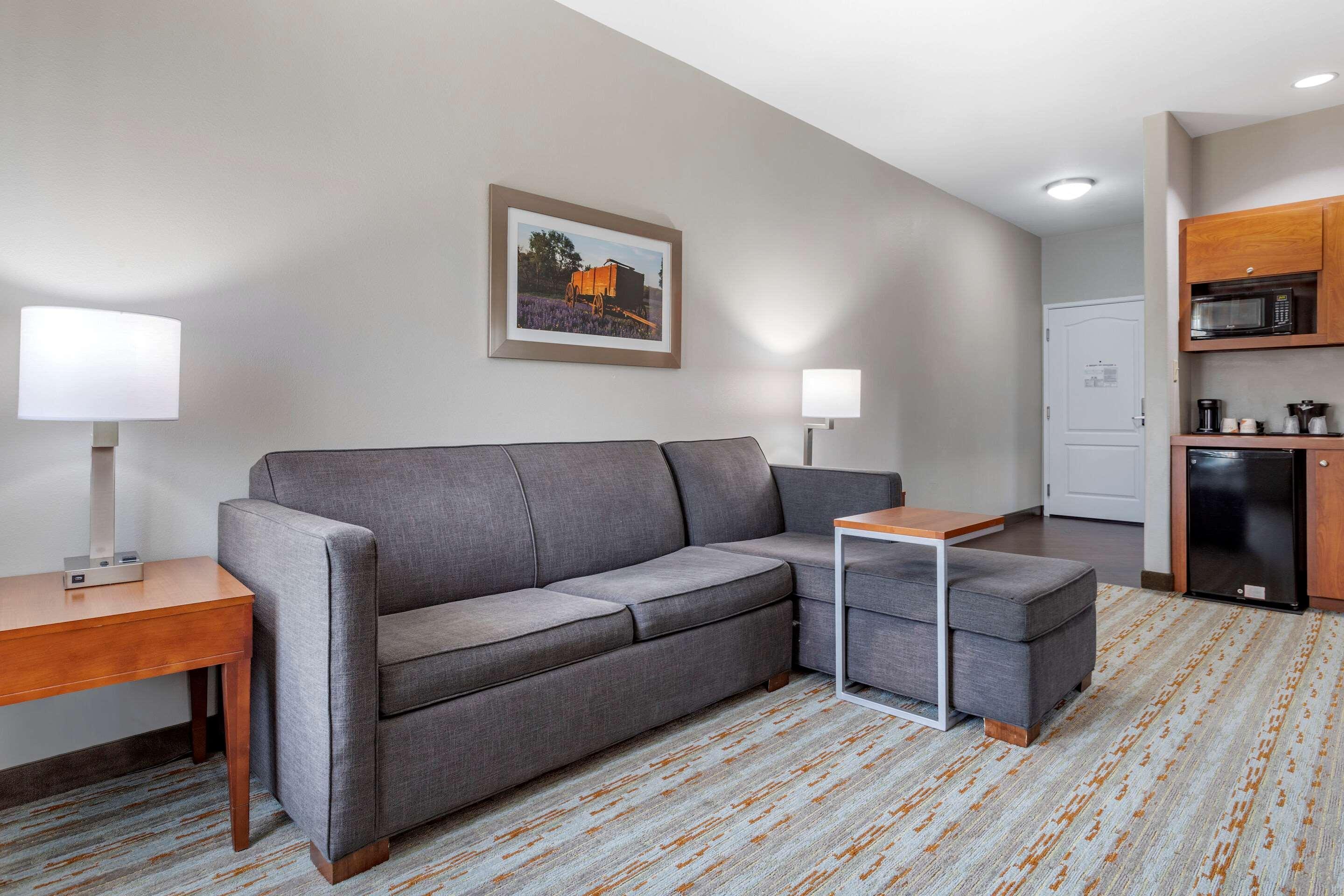 Comfort Inn & Suites Cleveland Esterno foto