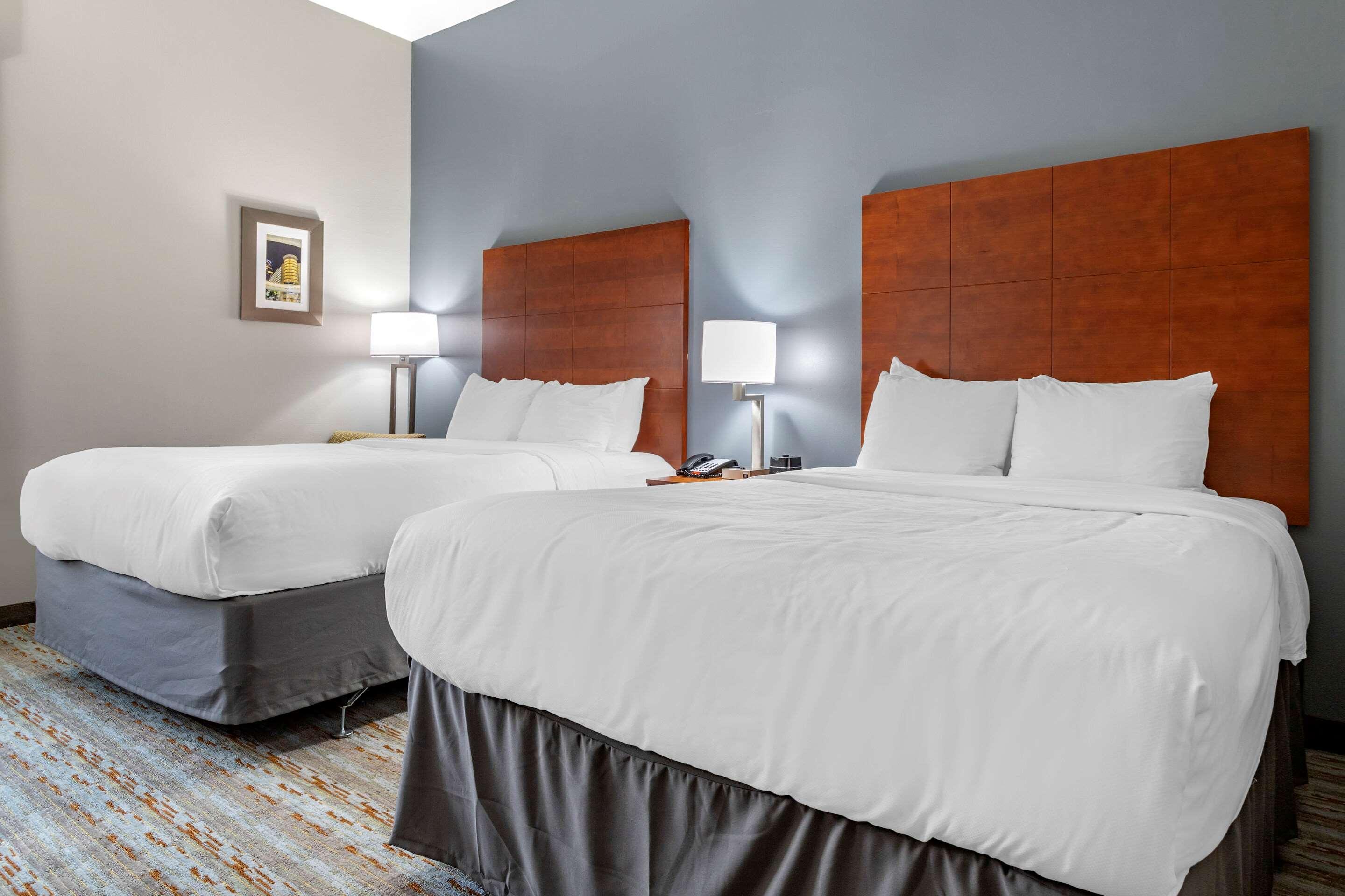 Comfort Inn & Suites Cleveland Esterno foto