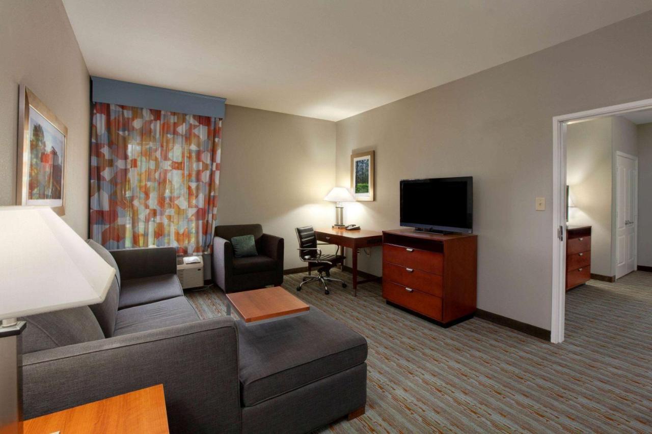 Comfort Inn & Suites Cleveland Esterno foto