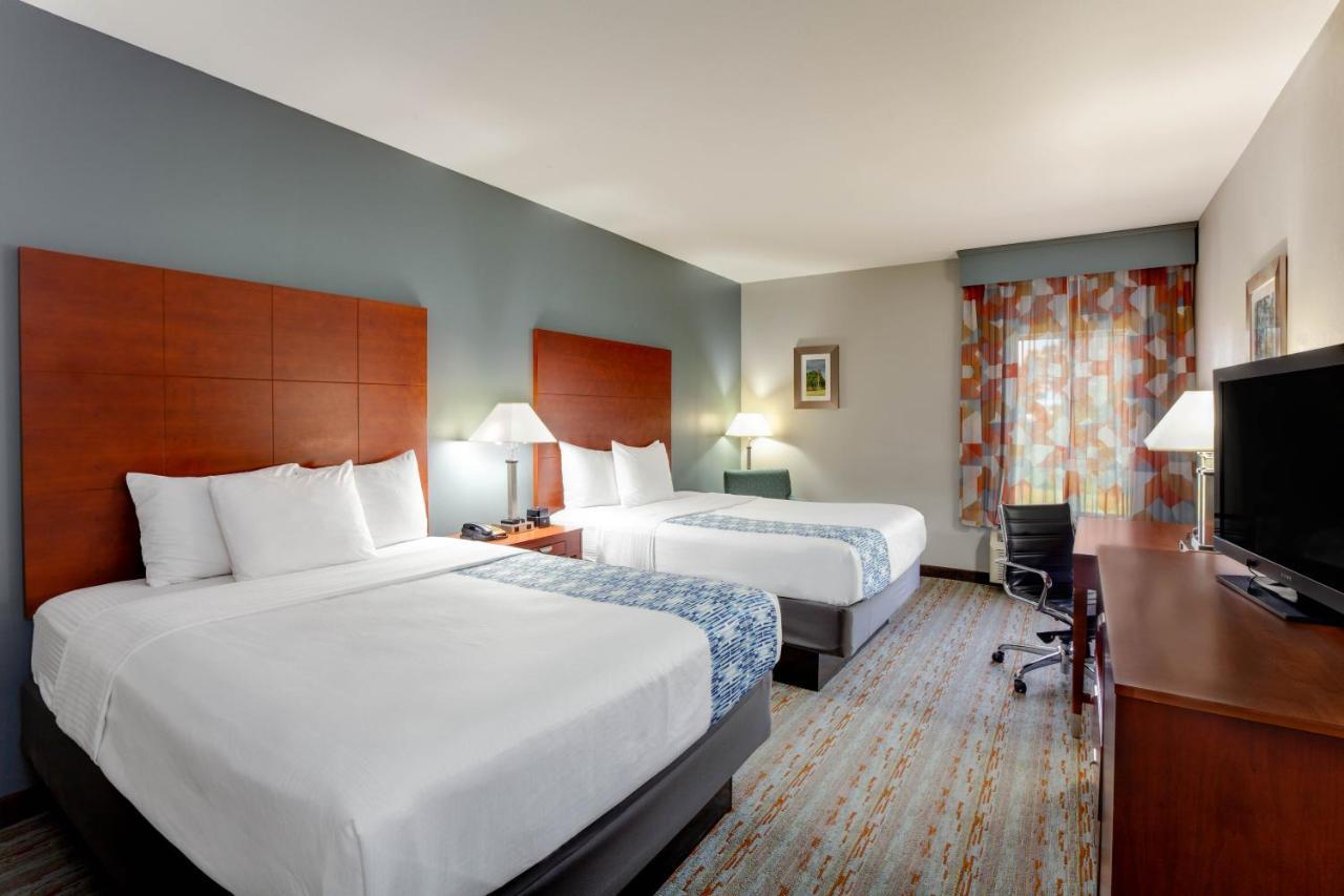 Comfort Inn & Suites Cleveland Esterno foto