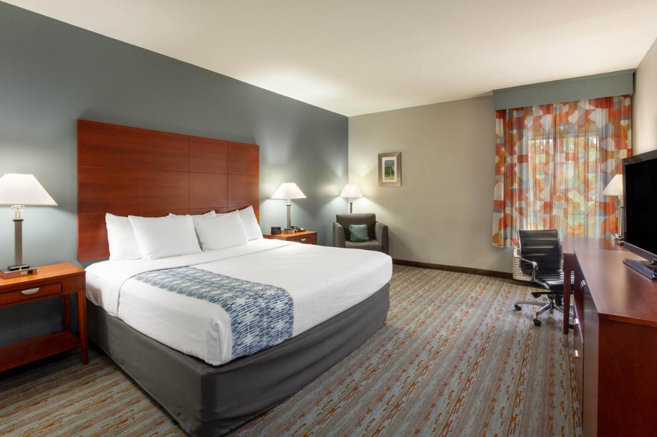 Comfort Inn & Suites Cleveland Esterno foto