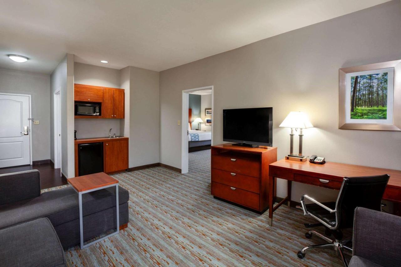 Comfort Inn & Suites Cleveland Esterno foto