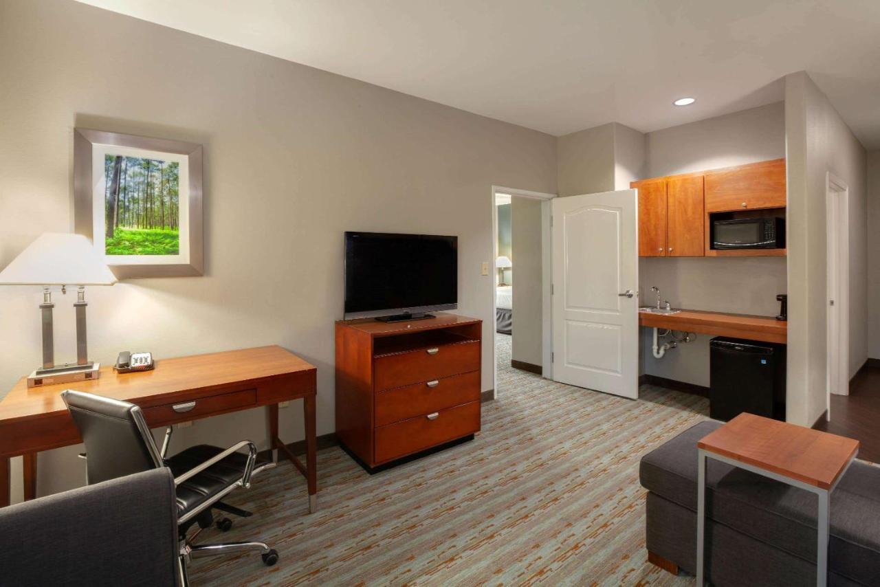 Comfort Inn & Suites Cleveland Esterno foto